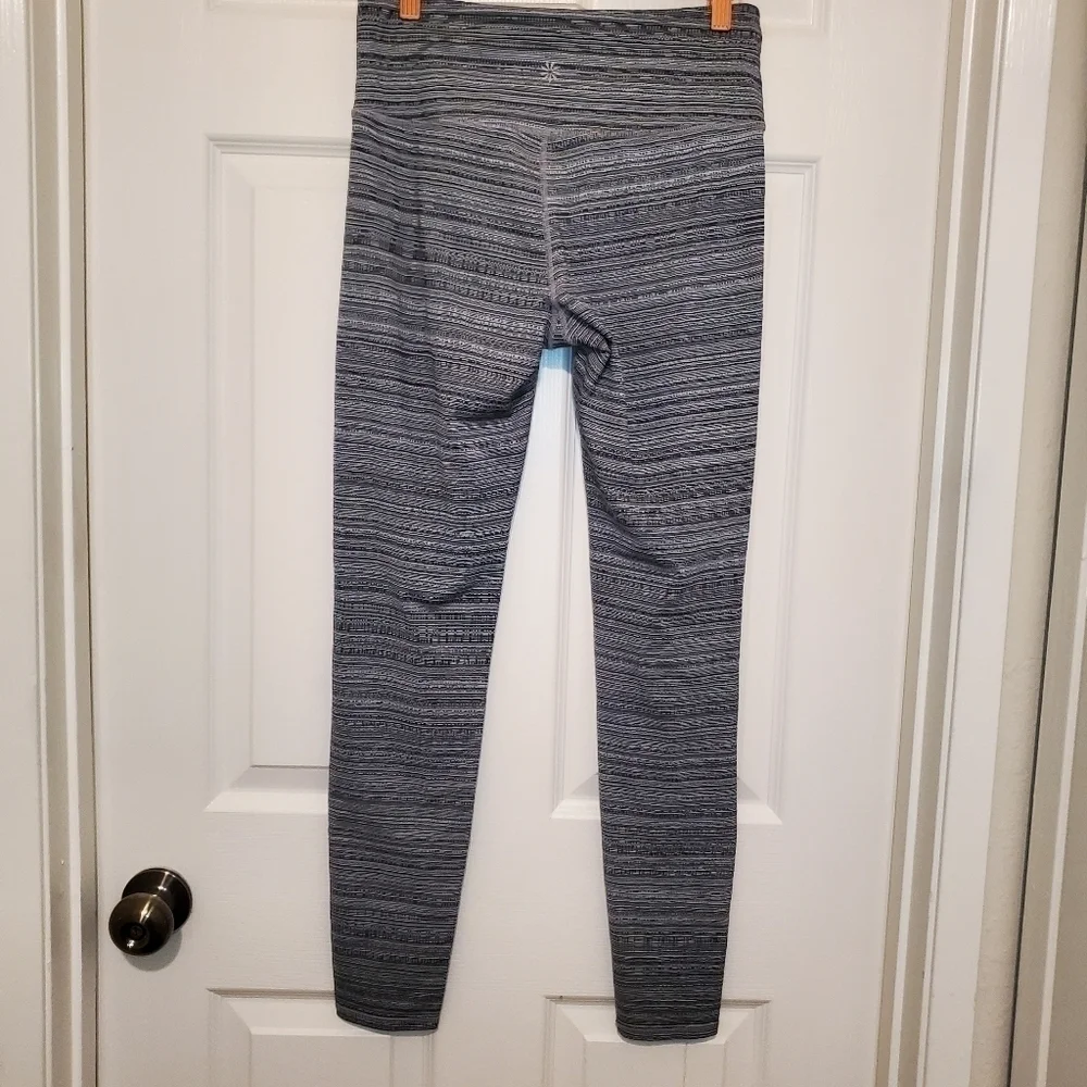 Athleta High Rise Jacquard Chaturanga Textured Leggings, Size M